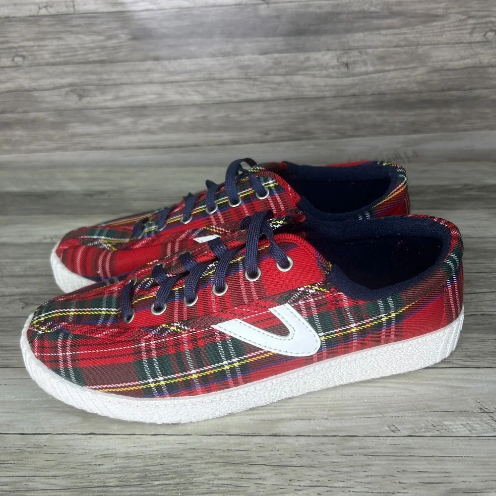 Tretorn Nylite 6.5 Red Plaid Tartan Canvas Sneakers Low Top Lace Up Shoes
